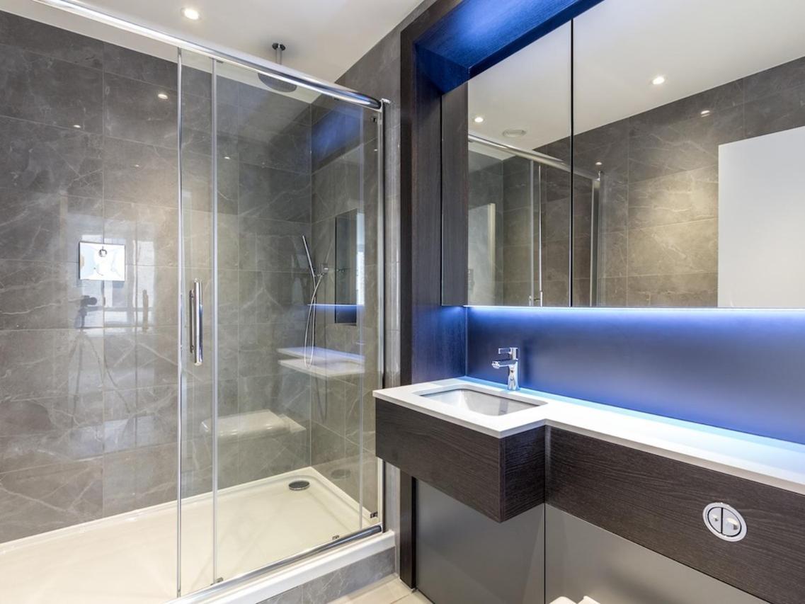 2 Bed Property Close To Heathrow Airport Хаунслоу Екстериор снимка